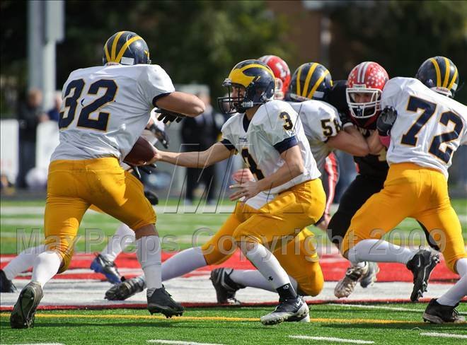 Hirsch, #32, taking a handoff for Glenbrook South