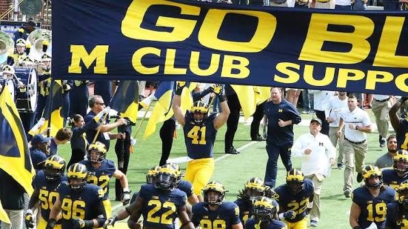 Hirsch running out under the Go Blue banner